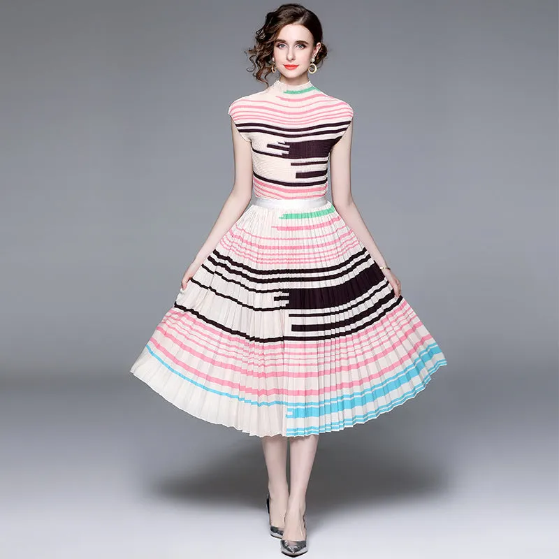 Abstract Pattern Short Sleeve Blouse & Pleated Skirt Set