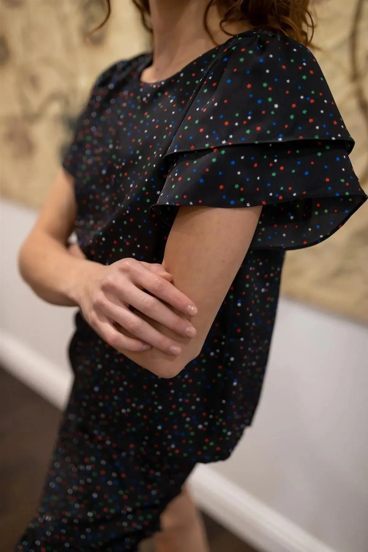 Black Multi Color Star Print Ruffle Sleeve Back Cut-Out Detail Top /1-2-2