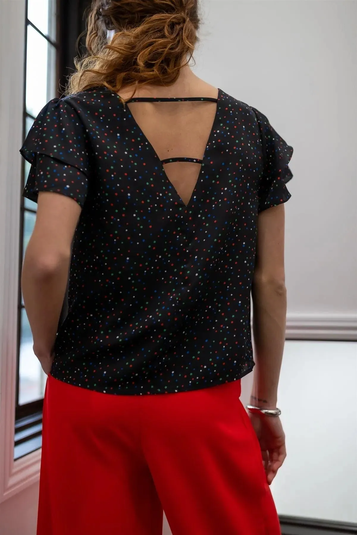Black Multi Color Star Print Ruffle Sleeve Back Cut-Out Detail Top /1-2-2