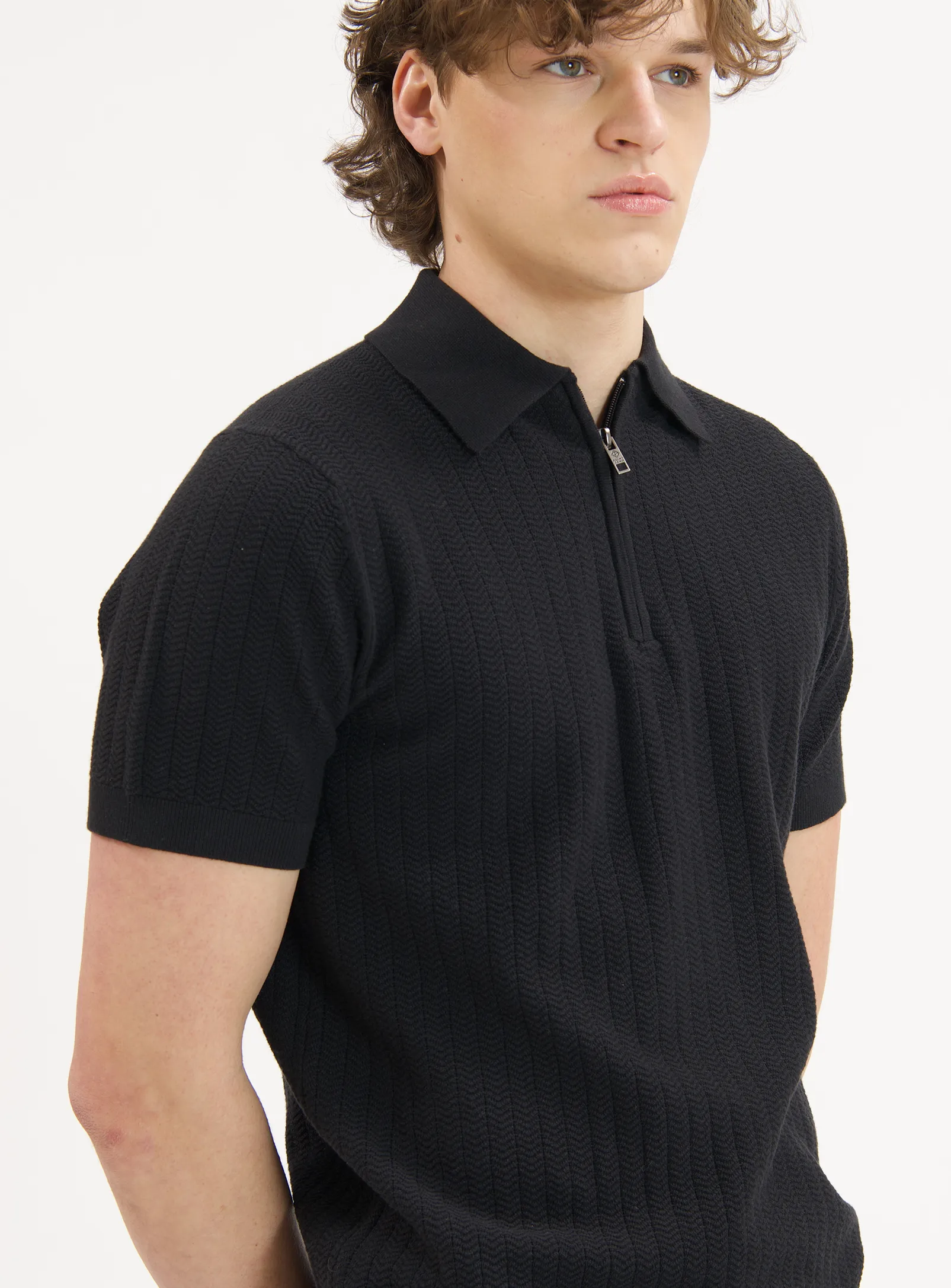 NILO | Textured Cotton Blend Knit Polo || NILO | Polo En Maille Avec Mélange De Coton Texturé