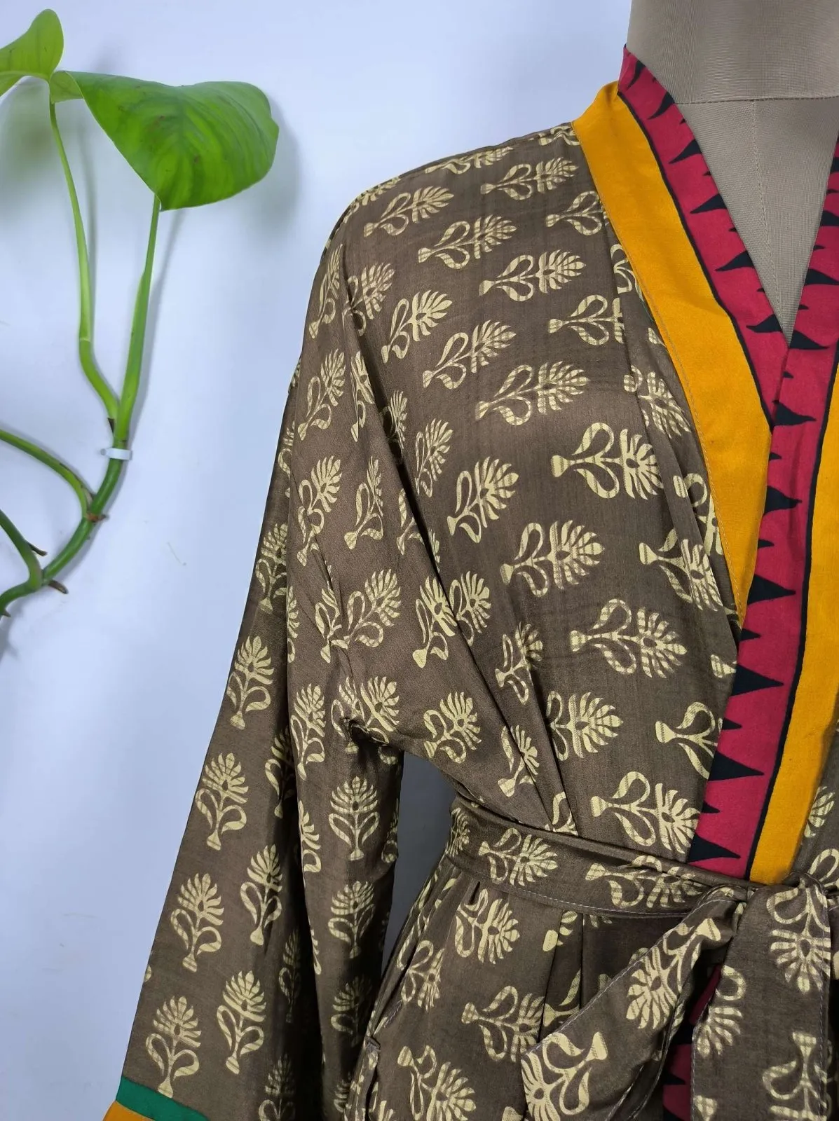 Upcycle Boho Chic Coverup Recycle Silk Sari Kimono Gorgeous Wardrobe Vintage Elegance House Robe | Duster Cardigan | Brown Beige Motifs